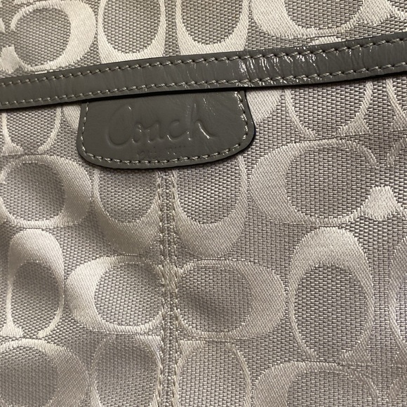 Coach crossbody - Picture 3 of 3